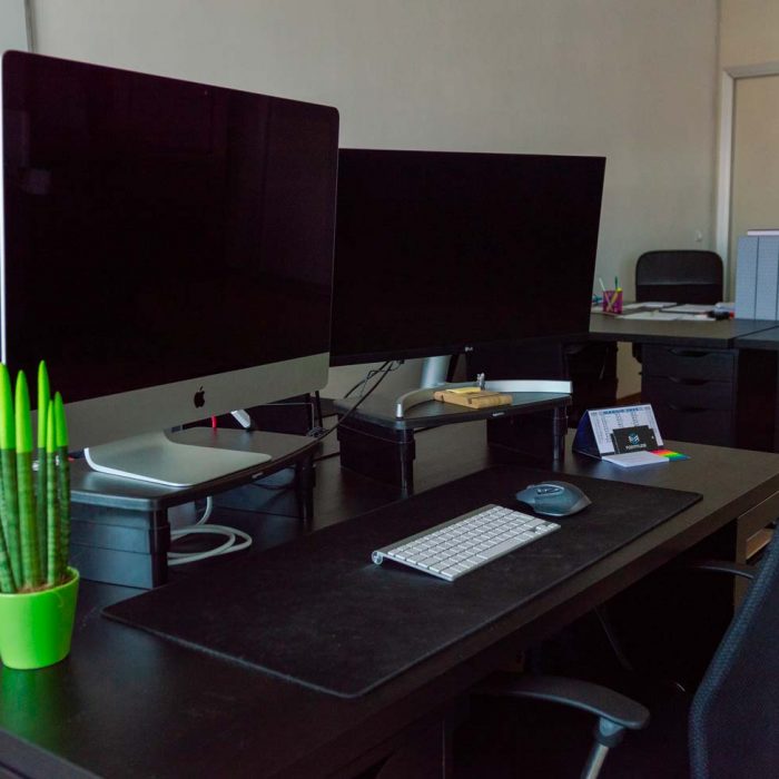 Singola scrivania Coworking Piacenza