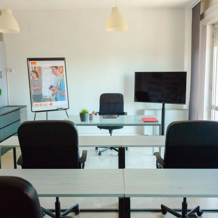 Sala formazione Coworking Piacenza
